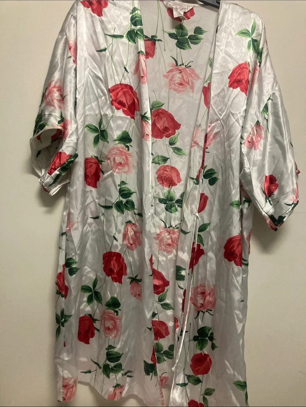 Secret Treasures White Satin Robe with Red & Pink Rose Print